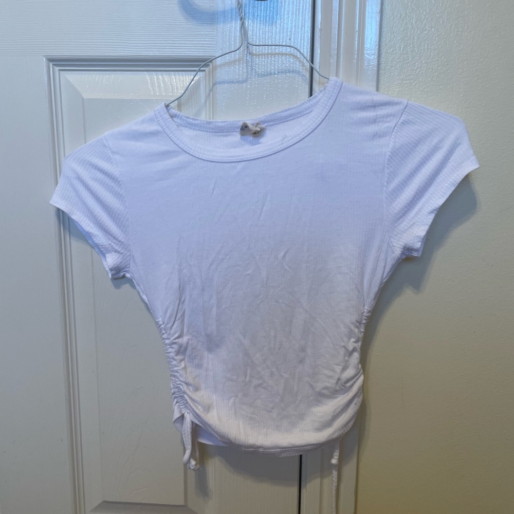 Sky and Sparrow Tie Side Crop Tee